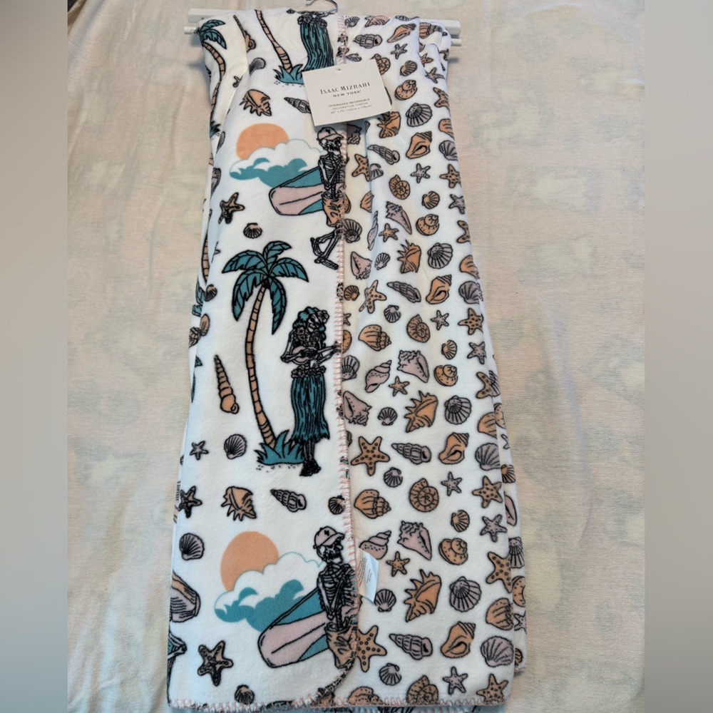 Isaac Mizrahi Summer Halloween Skeleton Throw